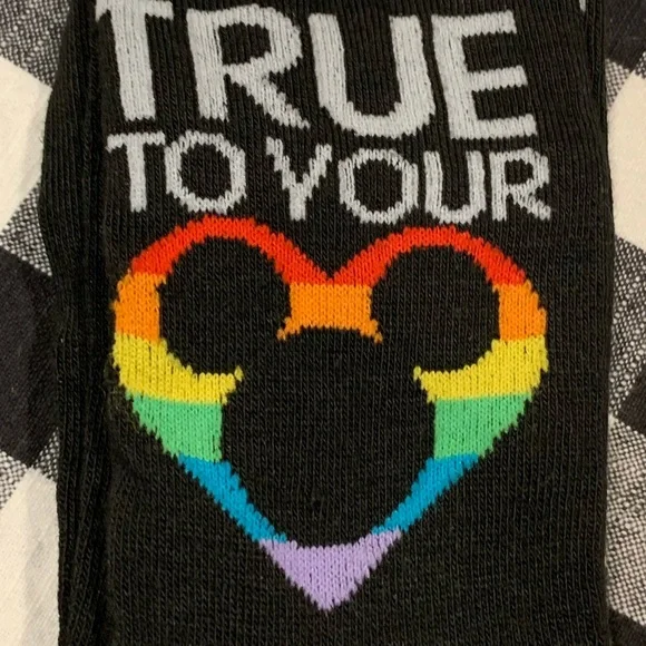 Men’s Disney Mickey Mouse Pride novelty crew cut socks - Picture 4 of 5